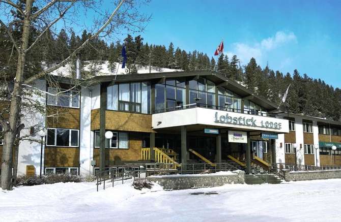 Lobstick Lodge-mei 2025