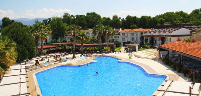 Lykia Botanika Beach Fun Club-mei 2025