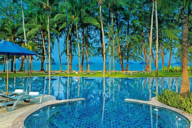 Manathai Khao Lak-mei 2025