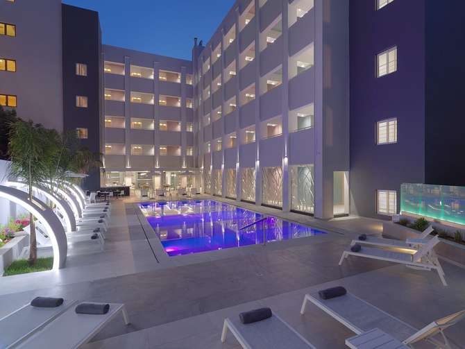 Melrose Hotel-mei 2025