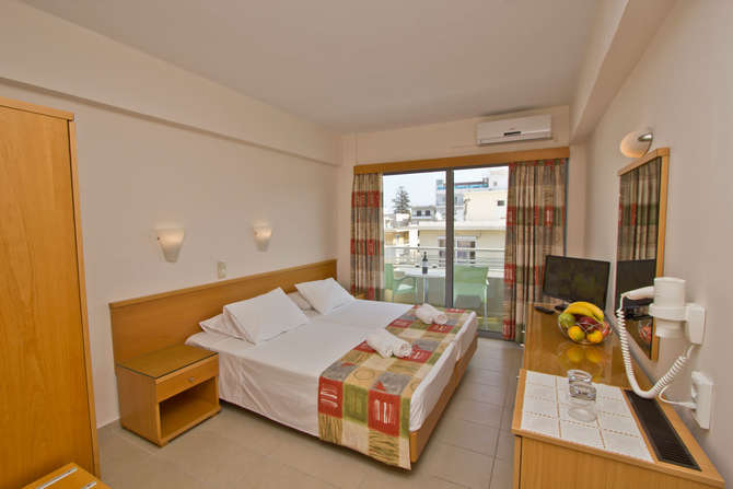 Nafsika Hotel-mei 2025