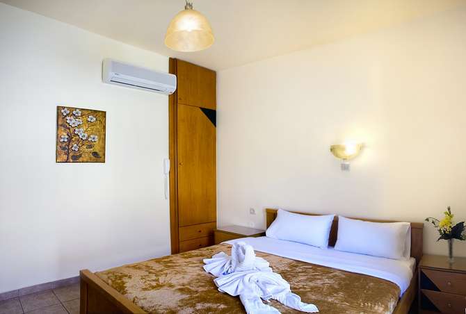 Nicolas Hotel-mei 2025