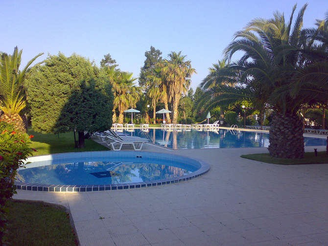 Nina Beach Hotel-mei 2025