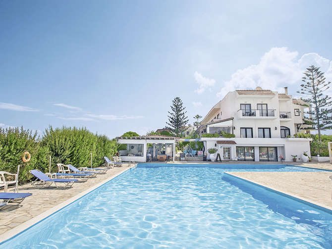 Oasis Beach Hotel-mei 2025