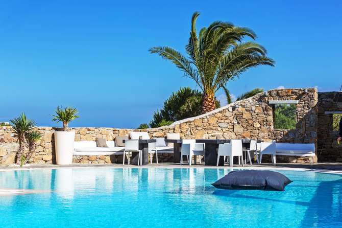 Ostraco Suites-mei 2025