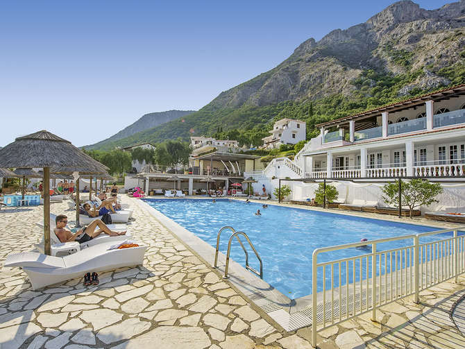 Pantokrator Hotel-mei 2025