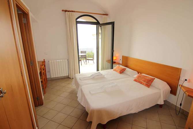 Petit Hotel Hostatgeria Sant Salvador-mei 2025