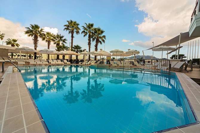 Poseidon Hotel-mei 2025