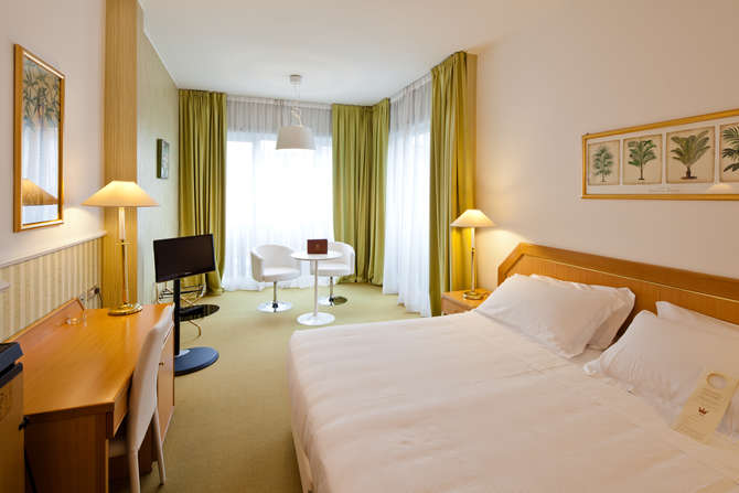 Qualys Hotel Nasco-mei 2025