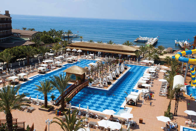 Quattro Beach Spa Resort-april 2025