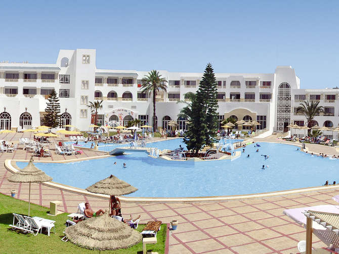 Ramada Liberty Resort-mei 2025