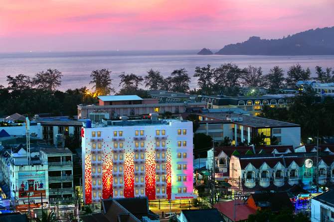 Red Planet Patong-april 2024