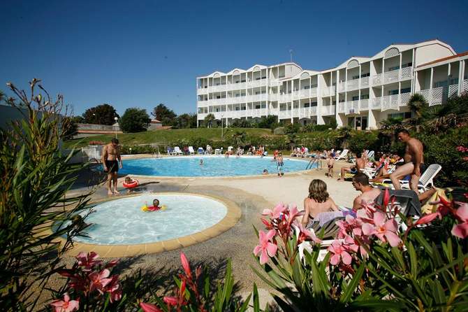 Residence Les Terrasses De Fort Boyard-mei 2025