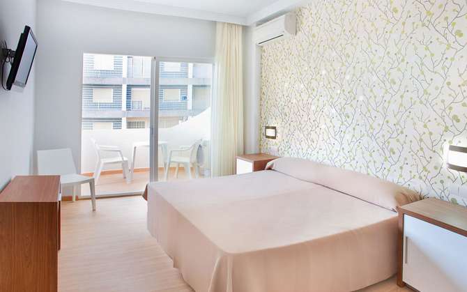 Rh Riviera Hotel-mei 2025