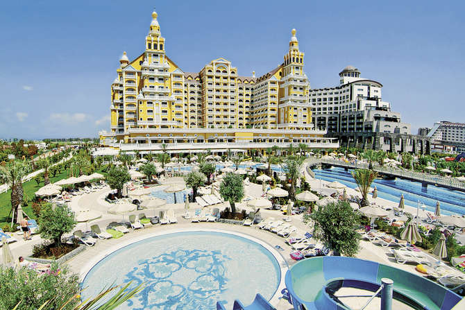 Royal Holiday Palace-april 2025