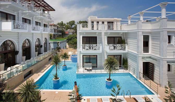 Royal Palace Resort Spa-mei 2025