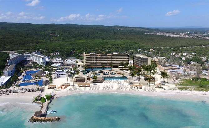 Royalton Blue Waters-mei 2025
