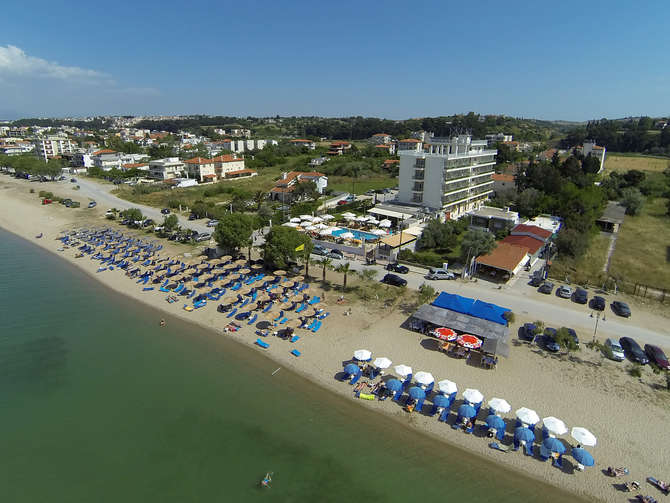 Santa Beach Hotel-mei 2025