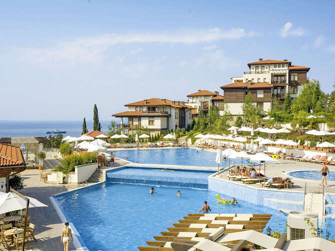 Santa Marina Holiday Village-mei 2025