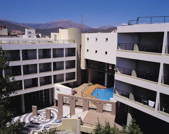 Santa Marina Hotel-mei 2025