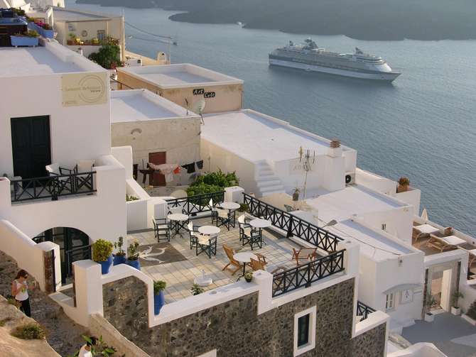 Santorini Reflexions Volcano-mei 2025