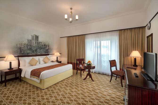 Savoy Crest Dubai-mei 2025