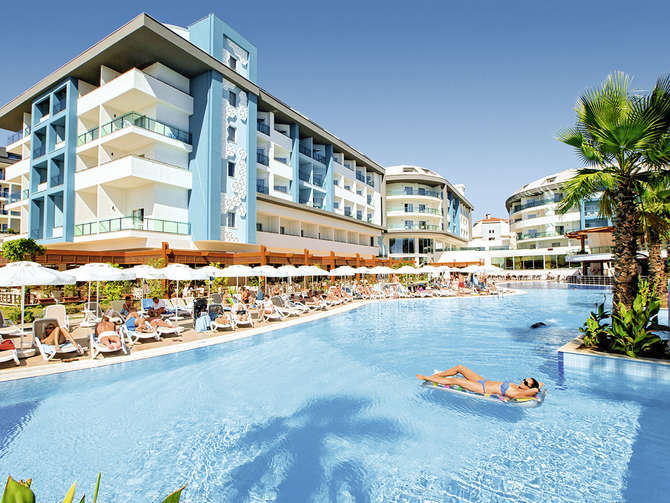 Seashell Resort Spa-mei 2025