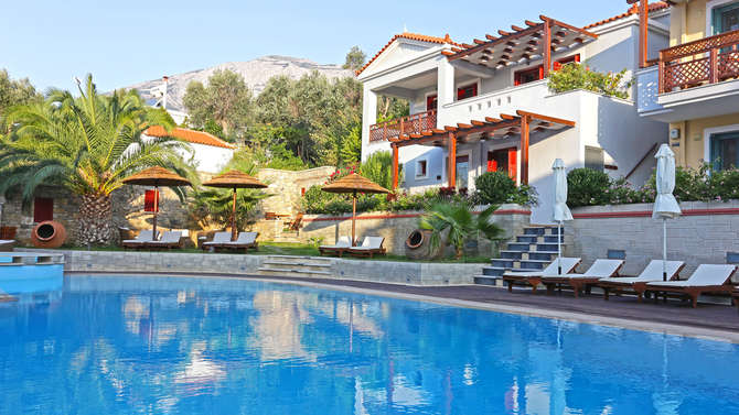 Sirena Village-mei 2025