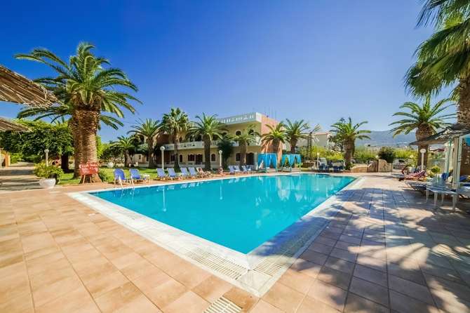 Stelios Gardens-mei 2025