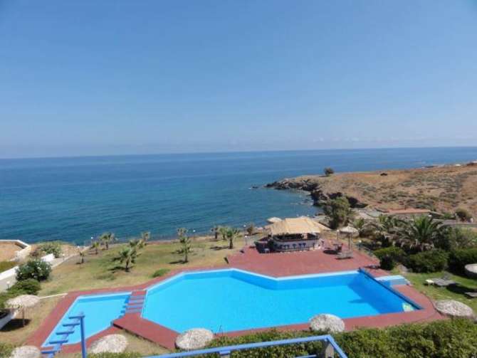 Stella Beach Panormo-mei 2025