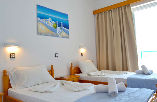 Summer Breeze Hotel-mei 2025