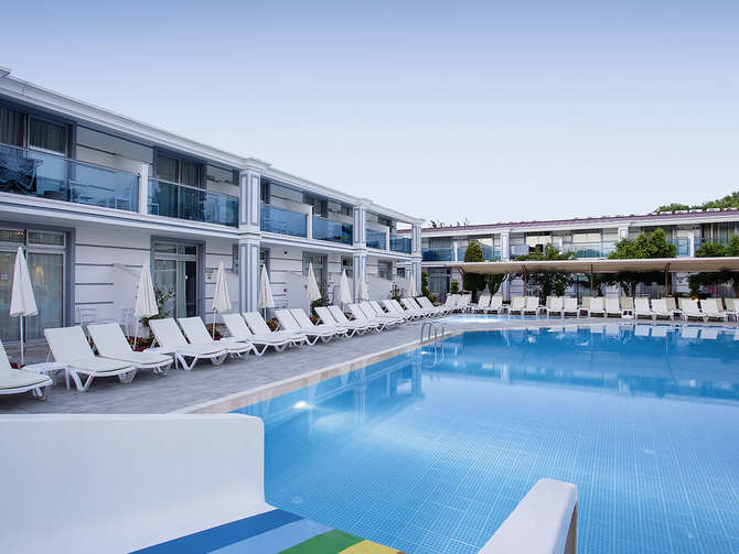 Sun Club Side-mei 2025