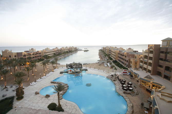 Sunny Days El Palacio Resort-mei 2025