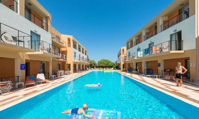 Sunrise Village Hotel-mei 2025
