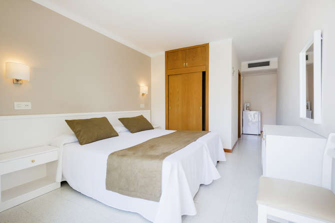 Sutimar Hostal-mei 2025