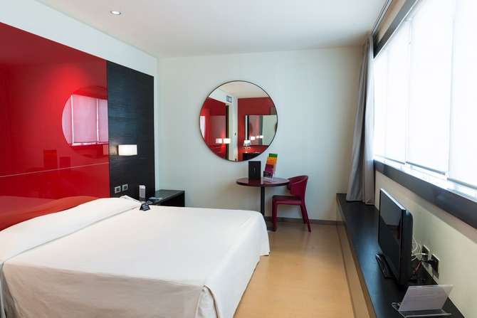T Hotel-mei 2025