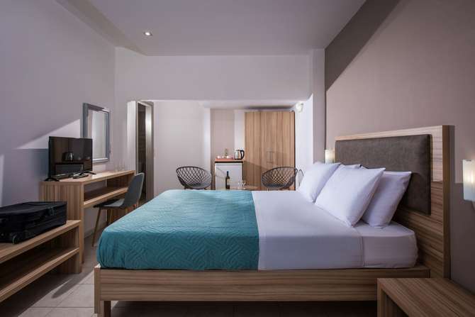Thania Seaside Luxury Smotel-mei 2025