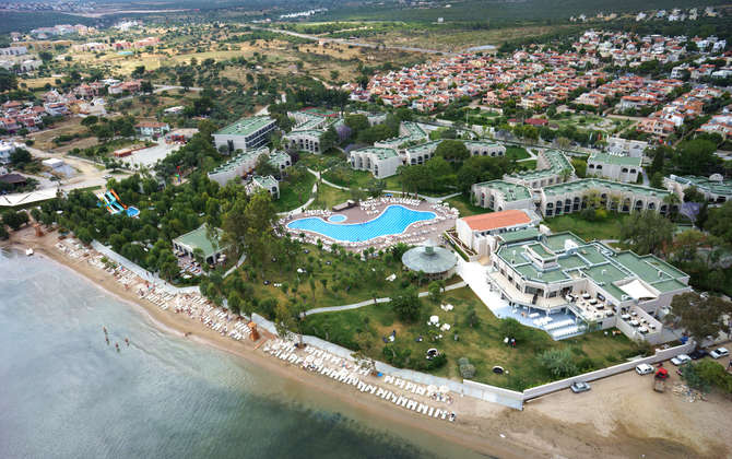 The Roxy Luxury Spa Beach Resort-april 2024