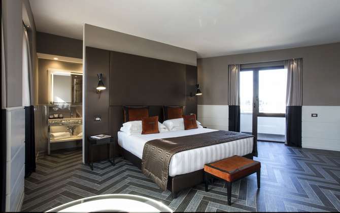 The Tribune Hotel-mei 2025