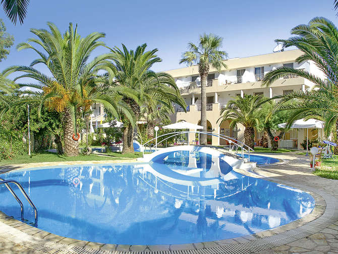 Three Stars Hotel Village-mei 2025