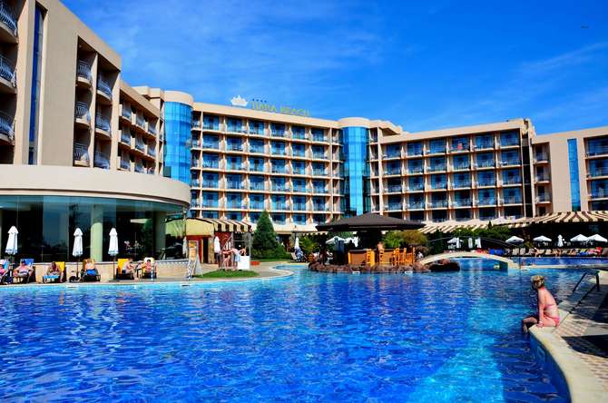 Tiara Beach-juni 2025
