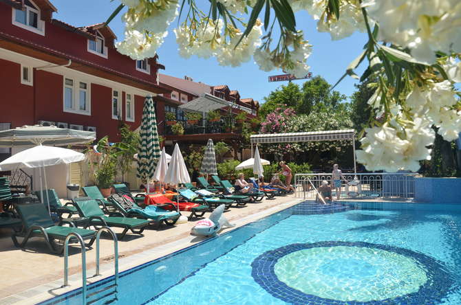 Tonoz Beach Hotel-mei 2025