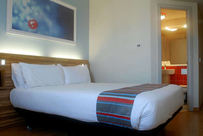 Travelodge Barcelona Poblenou-mei 2025