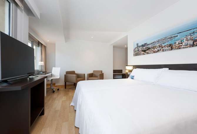 Tryp Alicante Gran Sol Hotel-april 2024