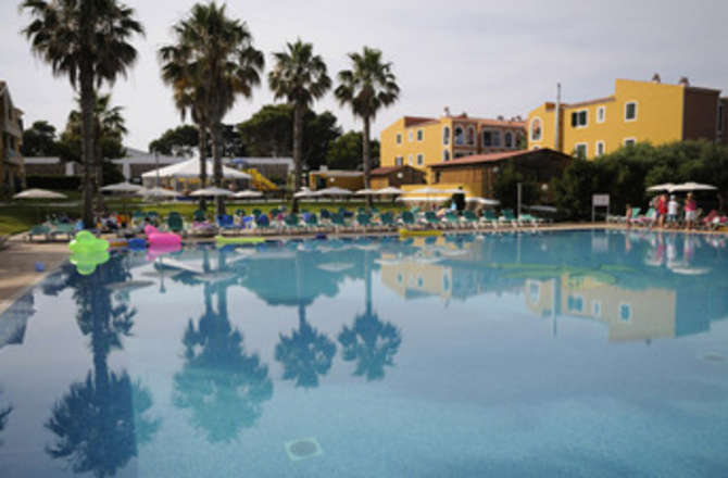 Vacances Menorca Resort-mei 2025
