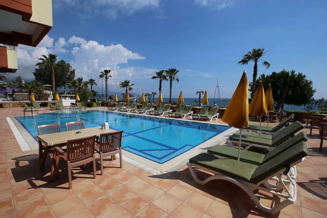 Valeri Beach Hotel-mei 2025