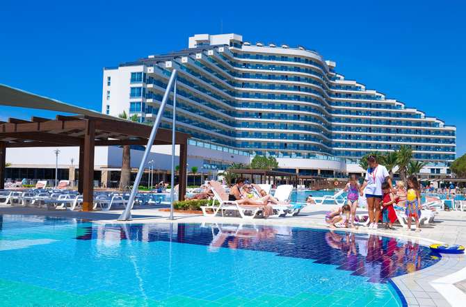 Venosa Beach Resort Spa-mei 2025