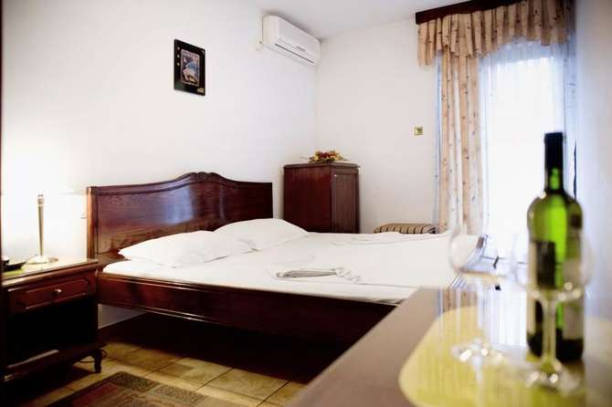 Vila Lux Hotel-mei 2025