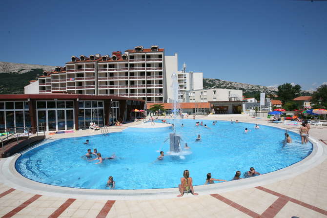 Villa Corinthia-mei 2025