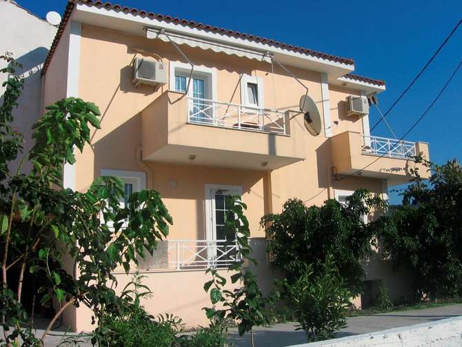 Villa Eleni-mei 2025